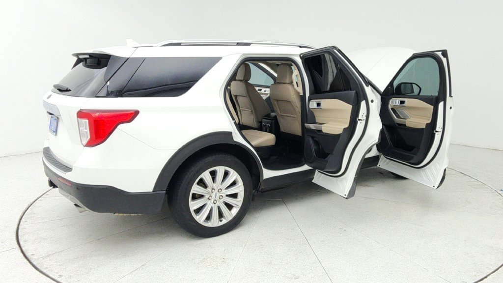 Used 2022 Ford Explorer Limited w/ Limited Technology Package RWD image 12