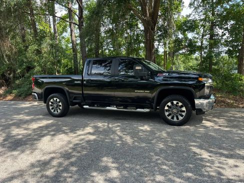 Used 2022 Chevrolet Silverado 2500 LT w/ All Star Edition AWD/4WD image 4