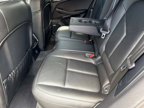 Used 2022 Porsche Macan GTS image 35