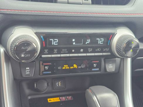 Certified 2025 Toyota RAV4 XSE AWD/4WD image 27