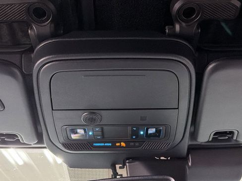 Used 2025 Ford Bronco Outer Banks image 33