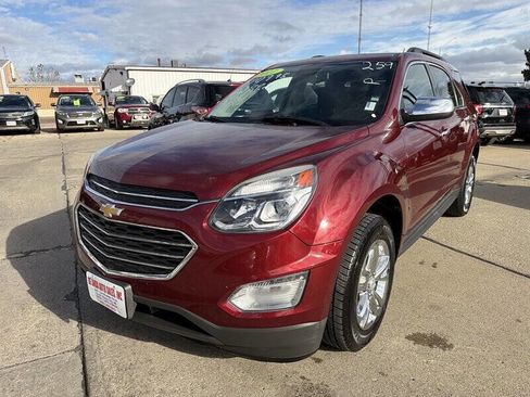 Used 2017 Chevrolet Equinox LT w/ Convenience Package image 1