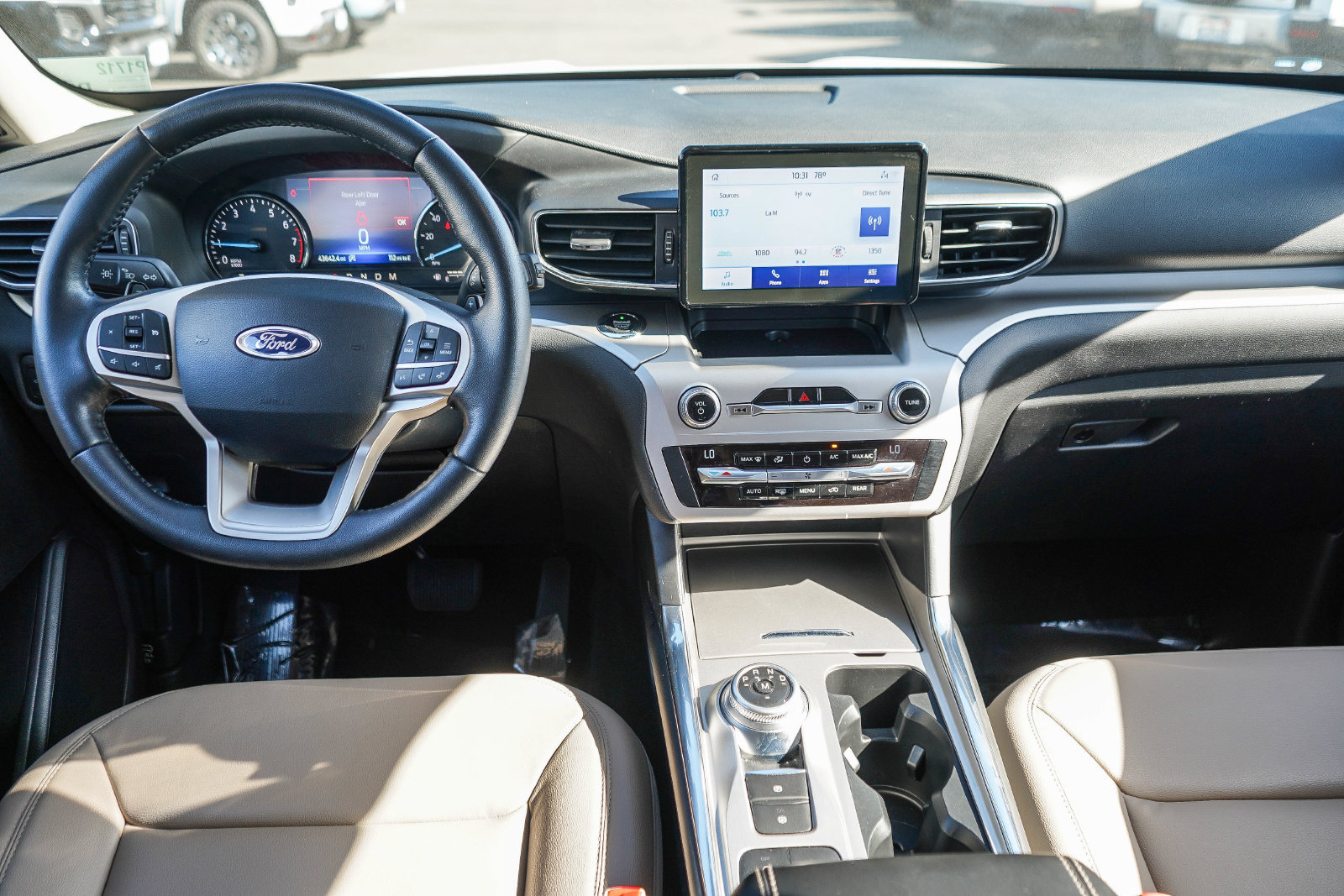Used 2020 Ford Explorer XLT RWD image 12