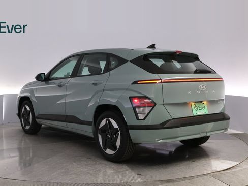 Used 2024 Hyundai Kona SE FWD image 17