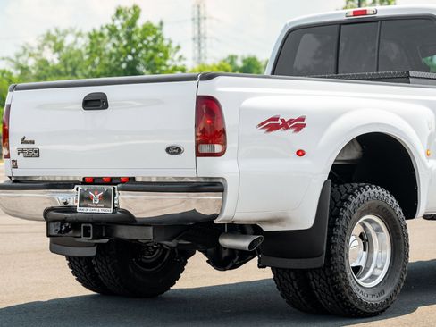 Used 2000 Ford F350 Lariat image 18