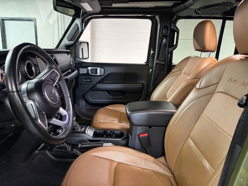 Used 2022 Jeep Wrangler Unlimited Sahara w/ LED Lighting Group image 11