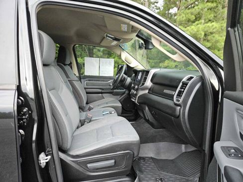 Used 2020 RAM 1500 Big Horn AWD/4WD image 40