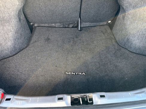 Used 2019 Nissan Sentra S image 13