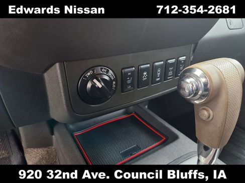 Used 2017 Nissan Frontier PRO-4X image 24