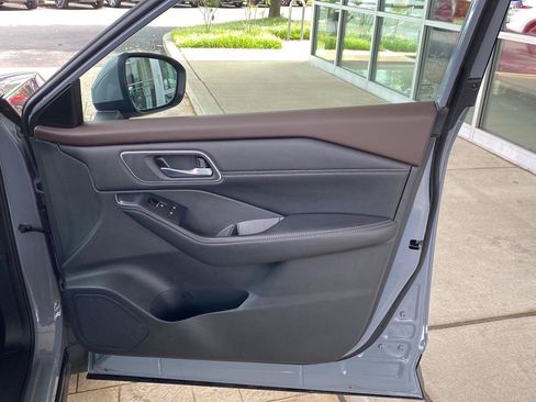 Used 2021 Nissan Rogue SL w/ Premium Package AWD/4WD image 24