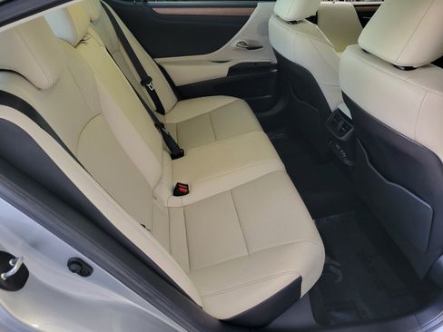 Certified 2025 Lexus ES 350 w/ Premium Package FWD image 14