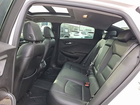 Used 2018 Chevrolet Malibu Premier w/ Premier Sun and Wheel Package image 10