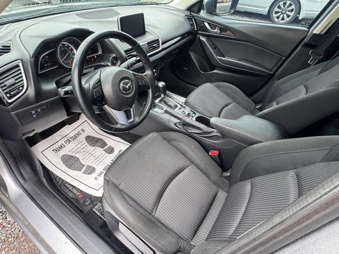 Used 2015 MAZDA MAZDA3 i Touring w/ Technology Package image 9