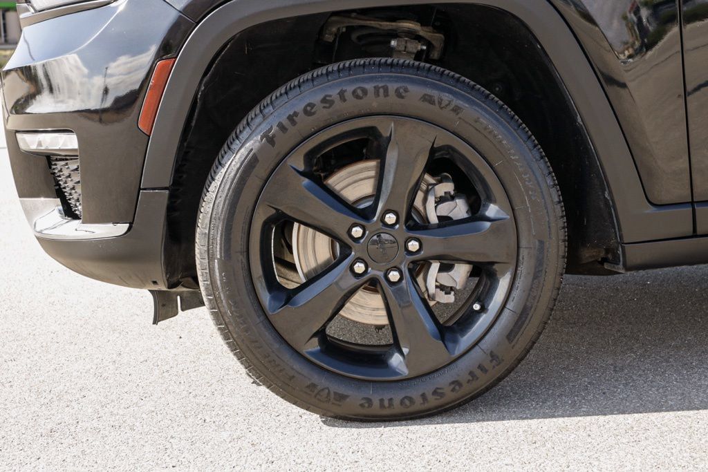 Used 2021 Jeep Grand Cherokee L Limited AWD/4WD image 13
