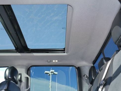 Used 2017 Ford F250 Lariat w/ Lariat Ultimate Package image 33