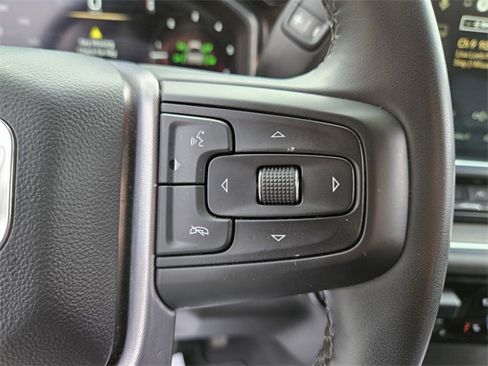 Used 2025 GMC Sierra 1500 SLT image 26