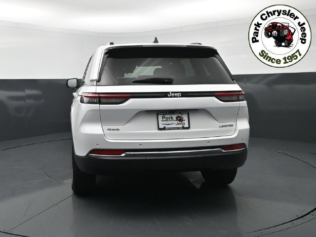 Certified 2025 Jeep Grand Cherokee Limited AWD/4WD image 5