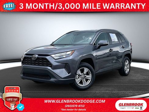 Used 2025 Toyota RAV4 XLE FWD image 1