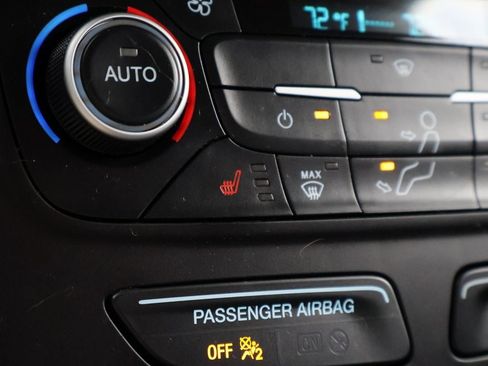 Used 2018 Ford Escape SE image 37