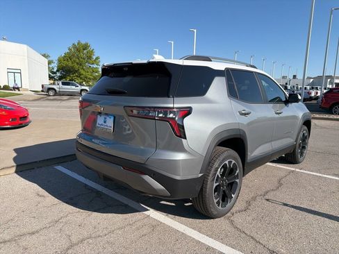 New 2026 Chevrolet Equinox LT FWD image 3