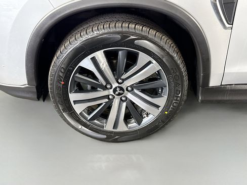 Used 2020 Mitsubishi Outlander Sport SE AWD/4WD image 38