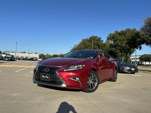 Used 2016 Lexus ES 350 w/ Luxury Package w/Wood Trim FWD image 1