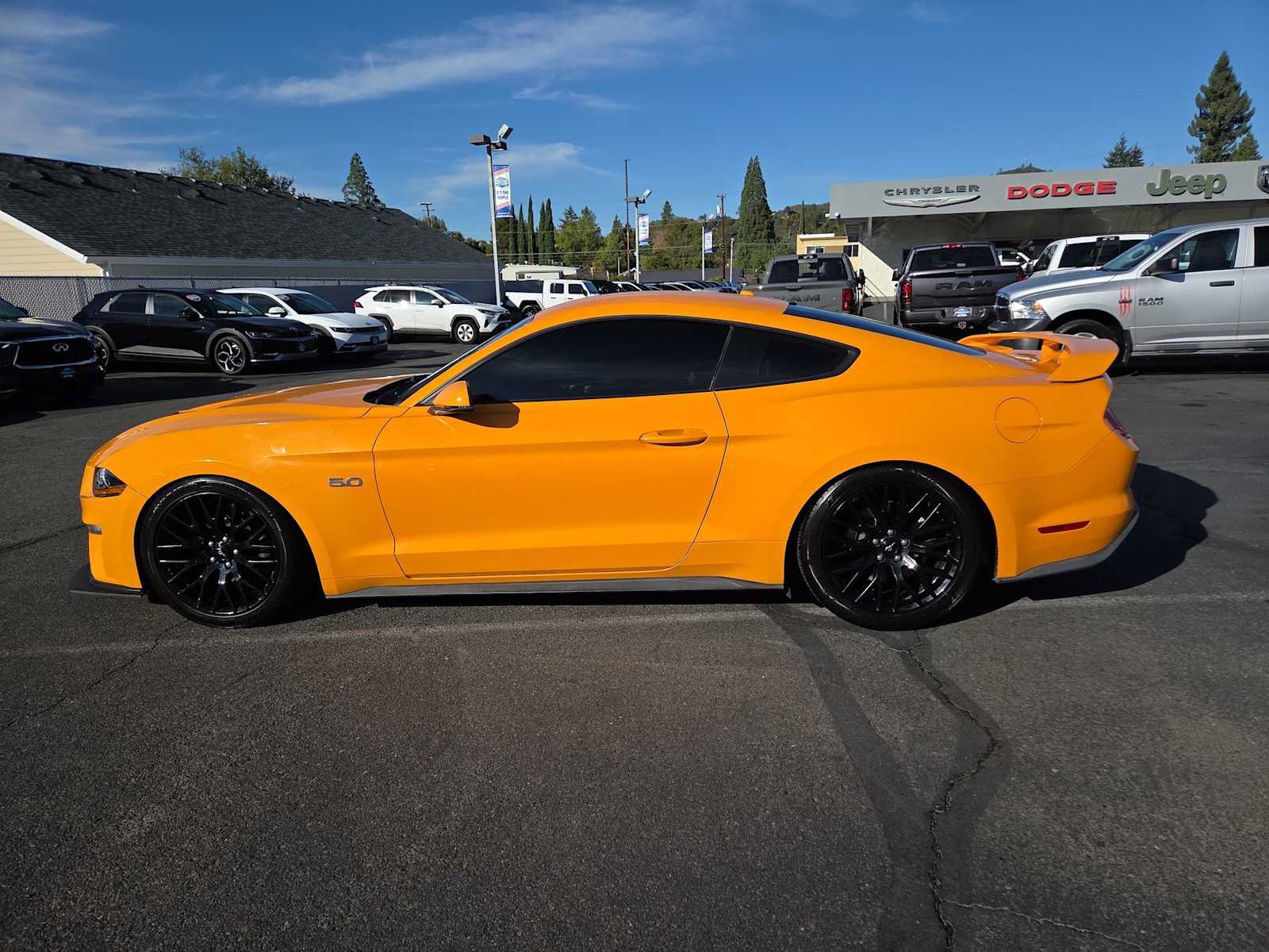 Used 2019 Ford Mustang GT Premium w/ GT Performance Package RWD image 11