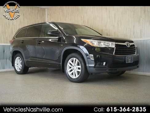 Used 2014 Toyota Highlander LE AWD/4WD image 1