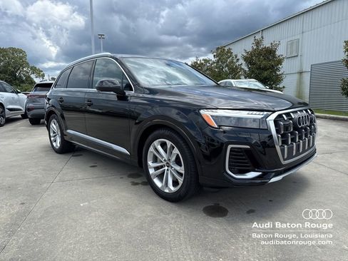 Used 2025 Audi Q7 3.0T Prestige w/ Prestige Package AWD/4WD image 3