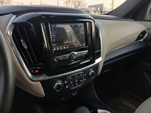 Certified 2022 Chevrolet Traverse LS w/ Midnight/Sport Edition image 19