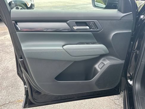 New 2026 GMC Terrain AT4 w/ Convenience Package III AWD/4WD image 11