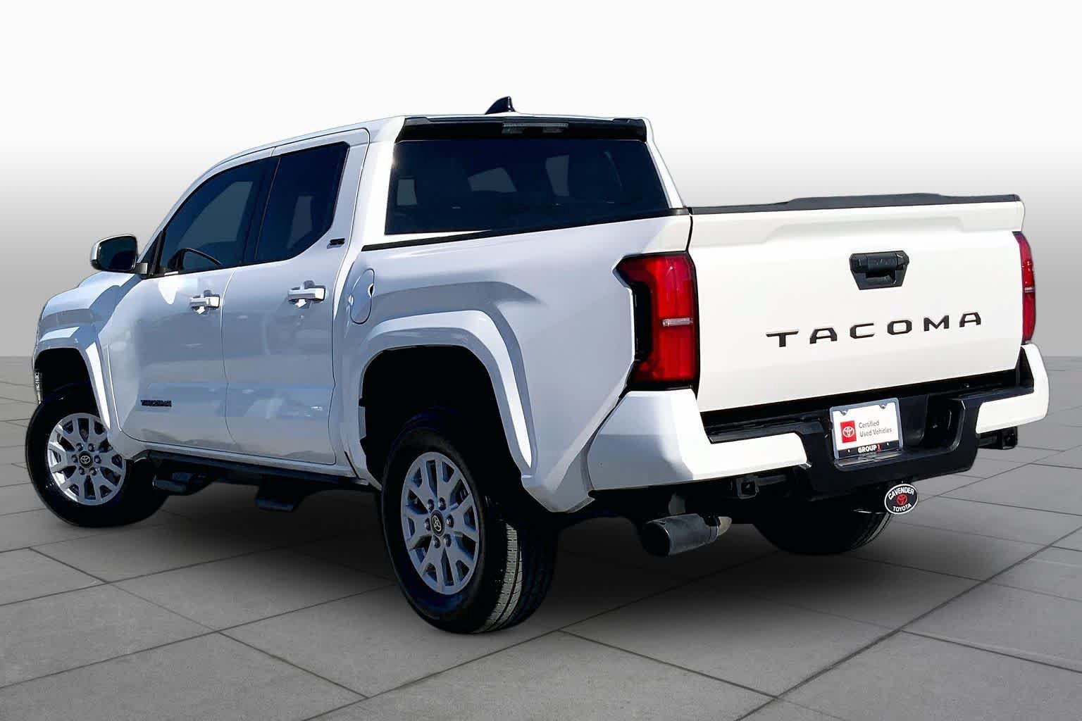 Used 2026 Toyota Tacoma SR5 RWD image 12