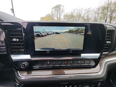 Used 2025 Chevrolet Silverado 2500 LT w/ Convenience Package image 23