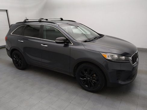 Used 2019 Kia Sorento S FWD image 11