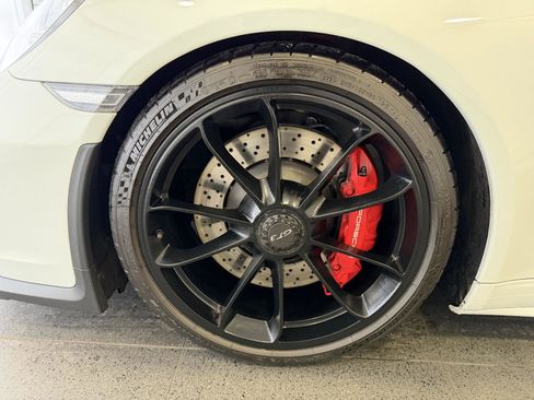 Used 2018 Porsche 911 GT3 image 10