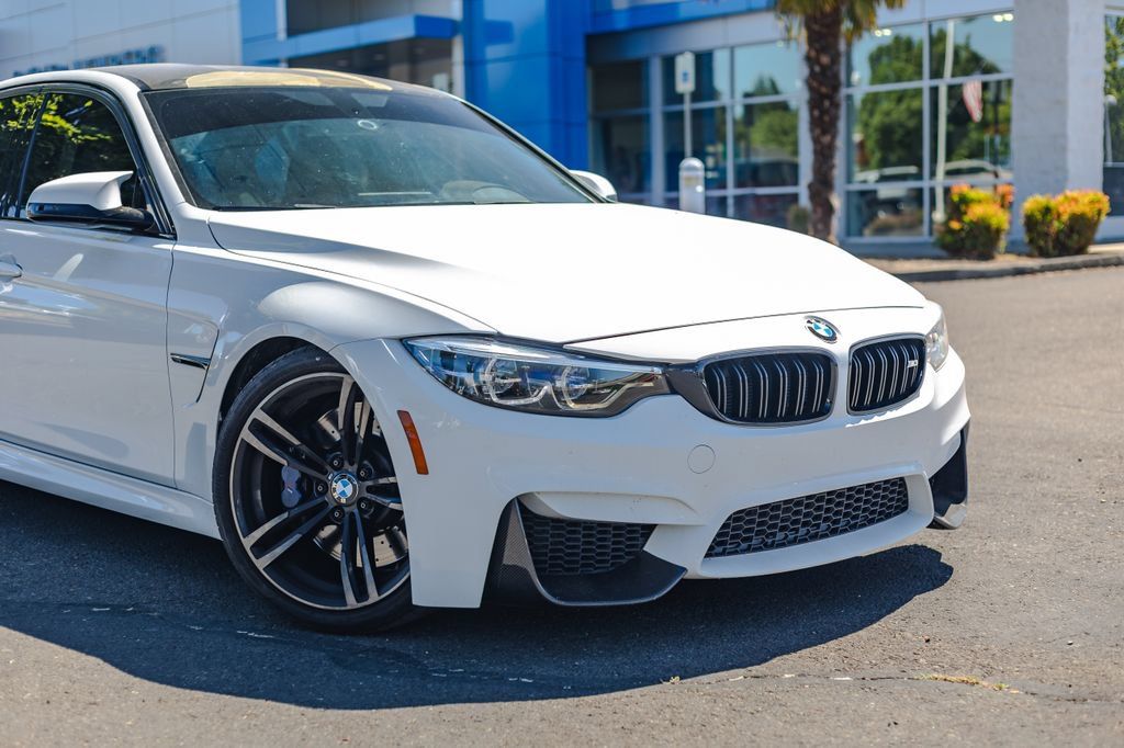 Used 2016 BMW M3 RWD image 3