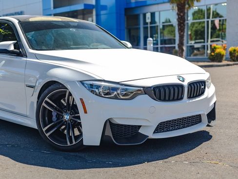 Used 2016 BMW M3 RWD image 3