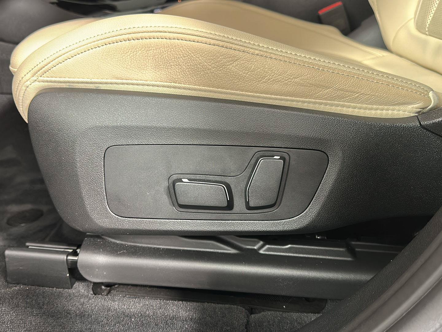 Used 2024 BMW X3 xDrive30i AWD/4WD image 14