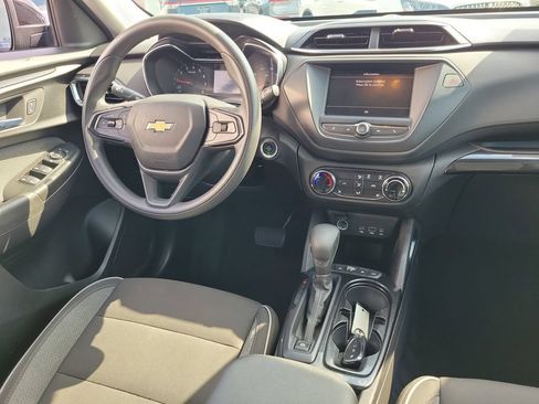 Used 2022 Chevrolet TrailBlazer LT AWD/4WD image 13