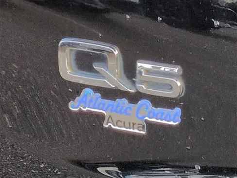 Used 2017 Audi Q5 2.0T Premium Plus w/ Technology Package image 13