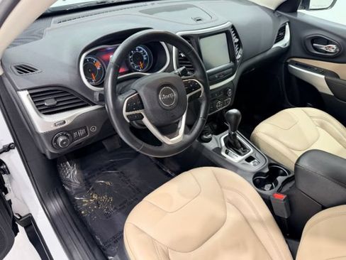 Used 2018 Jeep Cherokee Limited AWD/4WD image 21