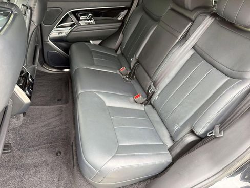 Used 2023 Land Rover Range Rover SE AWD/4WD image 15