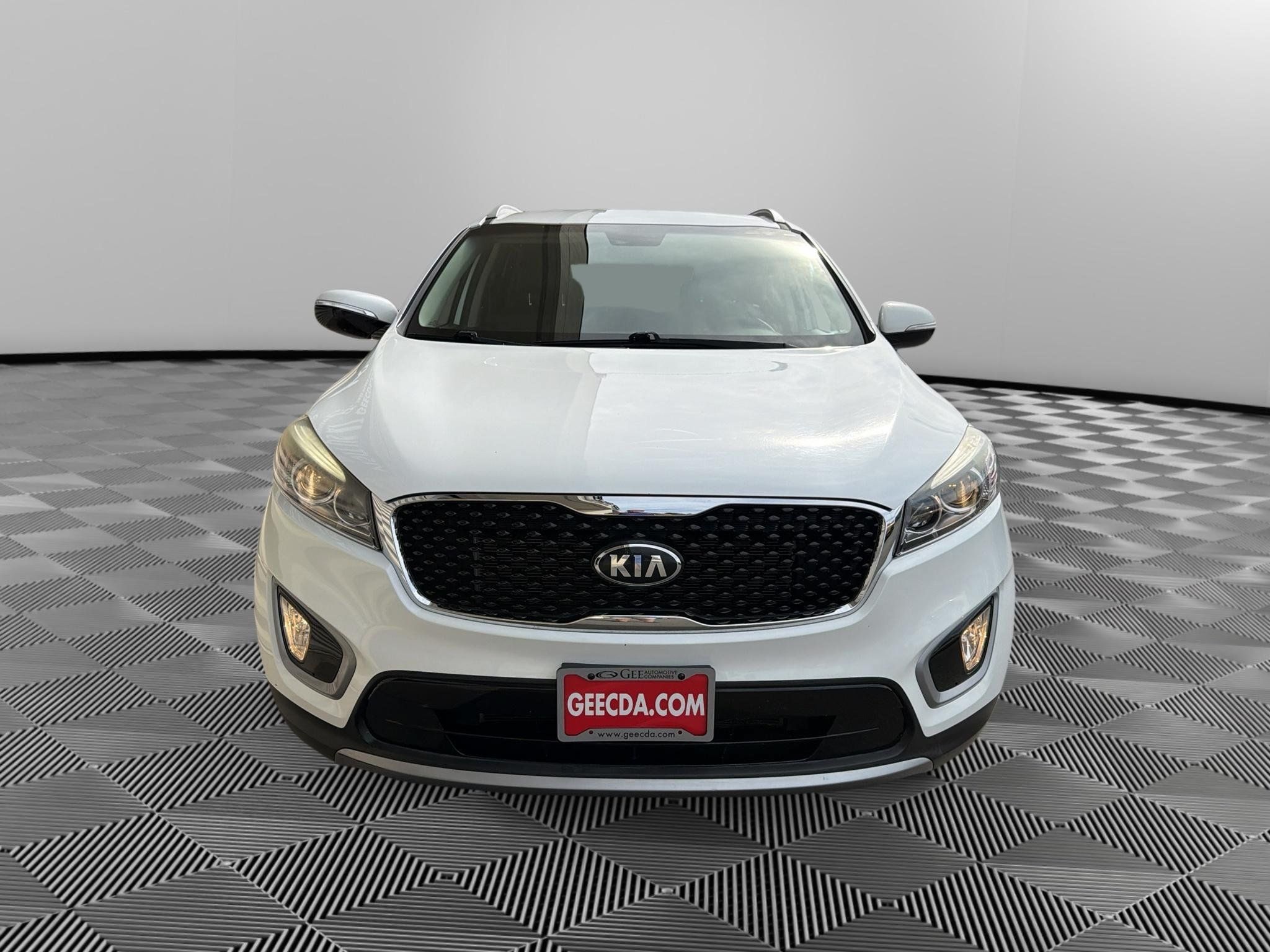 Used 2018 Kia Sorento EX AWD/4WD image 2