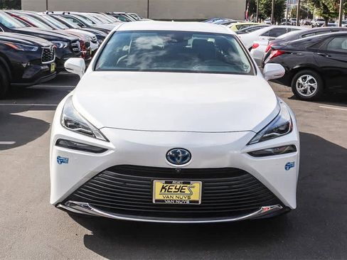 Used 2021 Toyota Mirai XLE w/ Advanced Technology Package image 2