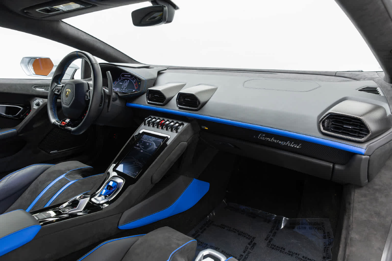 Used 2023 Lamborghini Huracan Tecnica RWD image 41