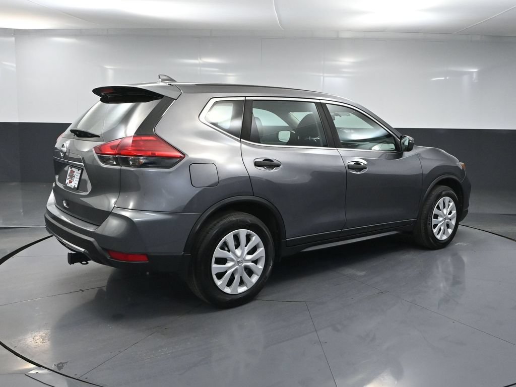Used 2017 Nissan Rogue S FWD image 3