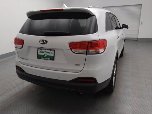 Used 2018 Kia Sorento FWD image 7