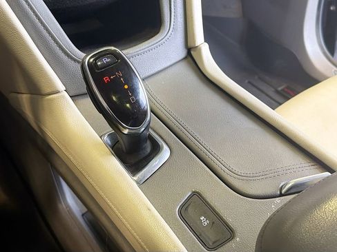 Used 2018 Cadillac XT5 Luxury w/ Driver Awareness Package image 33