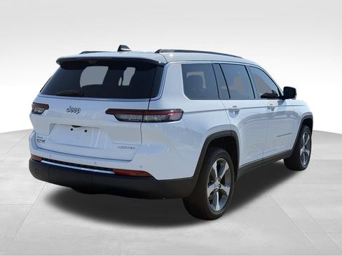 Used 2025 Jeep Grand Cherokee L Limited w/ Luxury Tech Group II AWD/4WD image 25