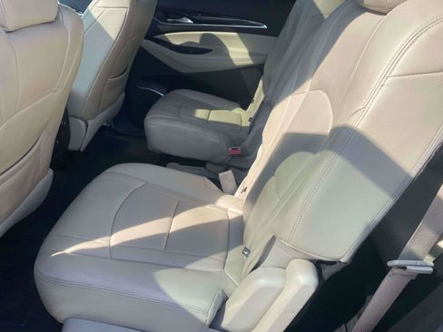 Used 2019 Buick Enclave Essence FWD image 15